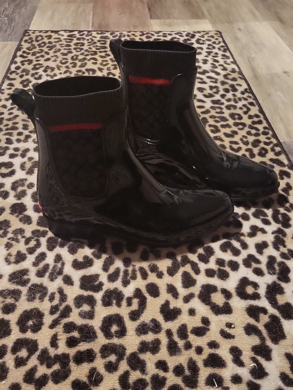 NEW! Coach 🐎 Monogram Black Patent Chelsea Ankle Rain Boots with Red Accent - Picture 2 of 7